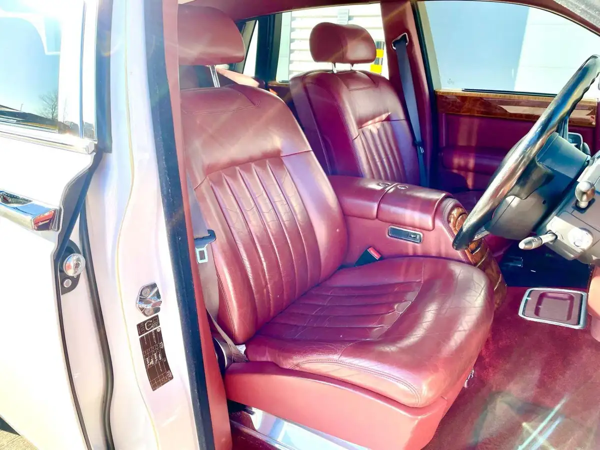 2005-rolls-royce-phantom-67-big-37