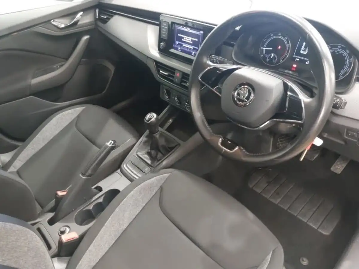 2021-skoda-kamiq-10-tsi-s-big-17