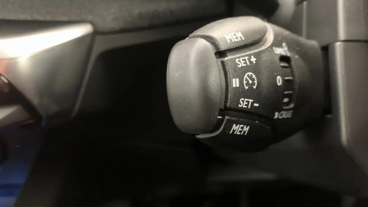 2020-peugeot-3008-suv-15-bluehdi-gt-line-premium-big-32