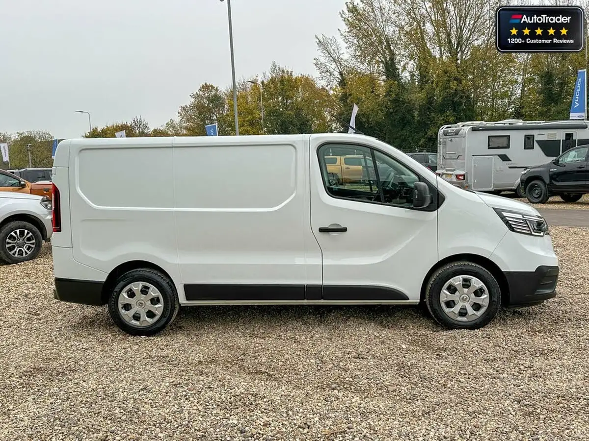 2022-renault-trafic-20dci-sl28-130-business-big-4