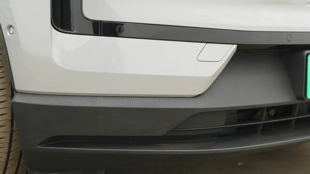 2024-volvo-ex30-e-twin-ultra-big-22