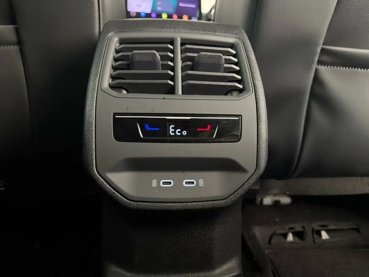2021-cupra-formentor-14-e-hybrid-v1-big-17