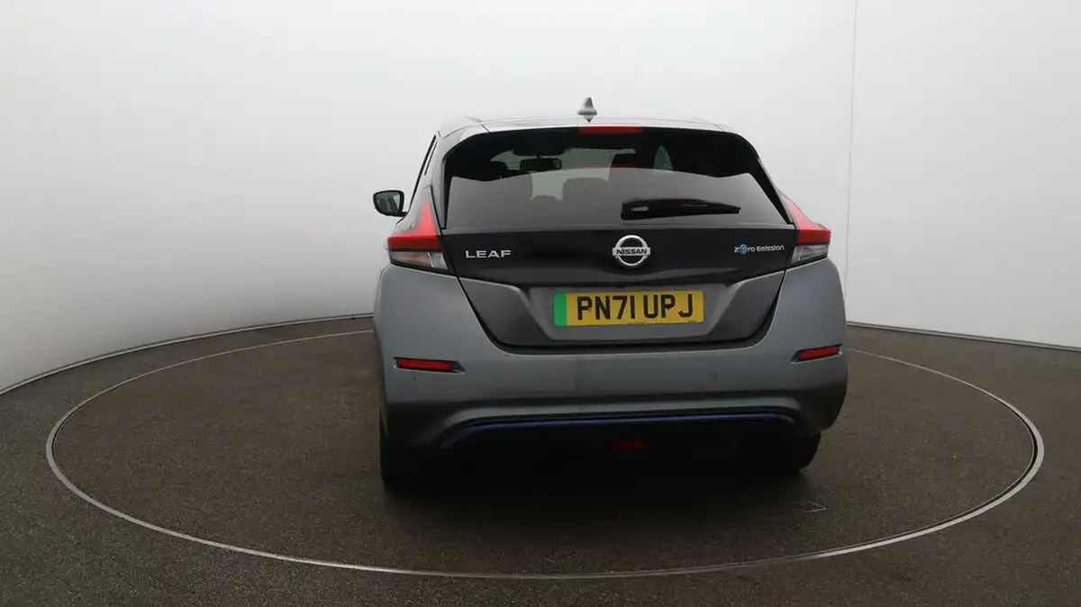 2021-nissan-leaf-e-tekna-big-58
