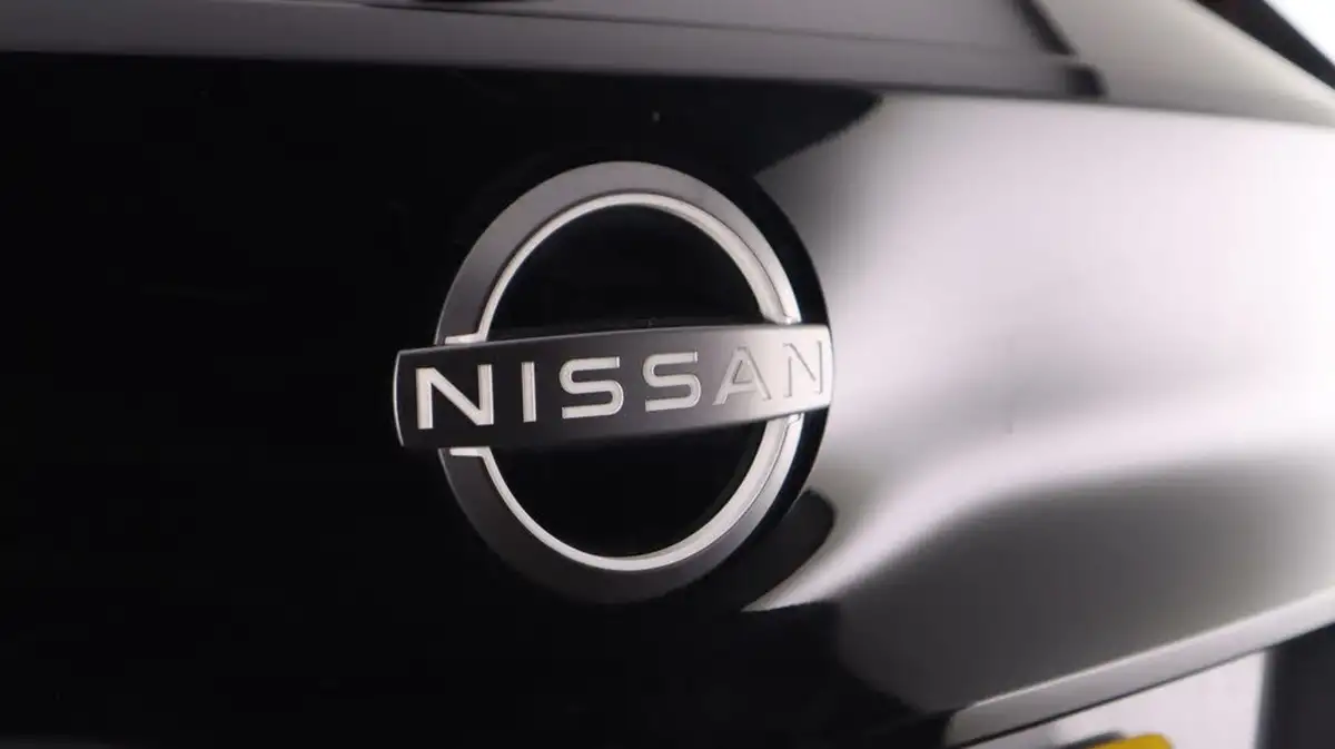 2022-nissan-leaf-e-e-tekna-59kwh-big-20