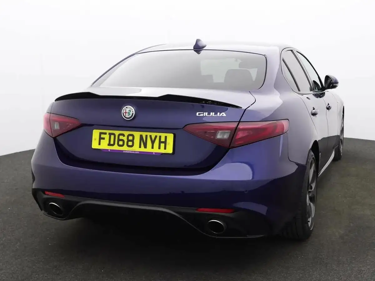 2018-alfa-romeo-giulia-20-veloce-big-4