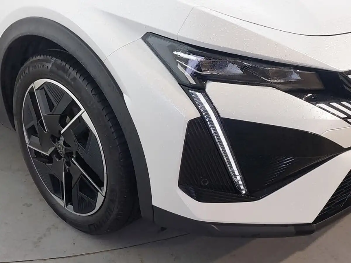 2023-peugeot-408-12-puretech-gt-130ps-ss-eat8-big-8