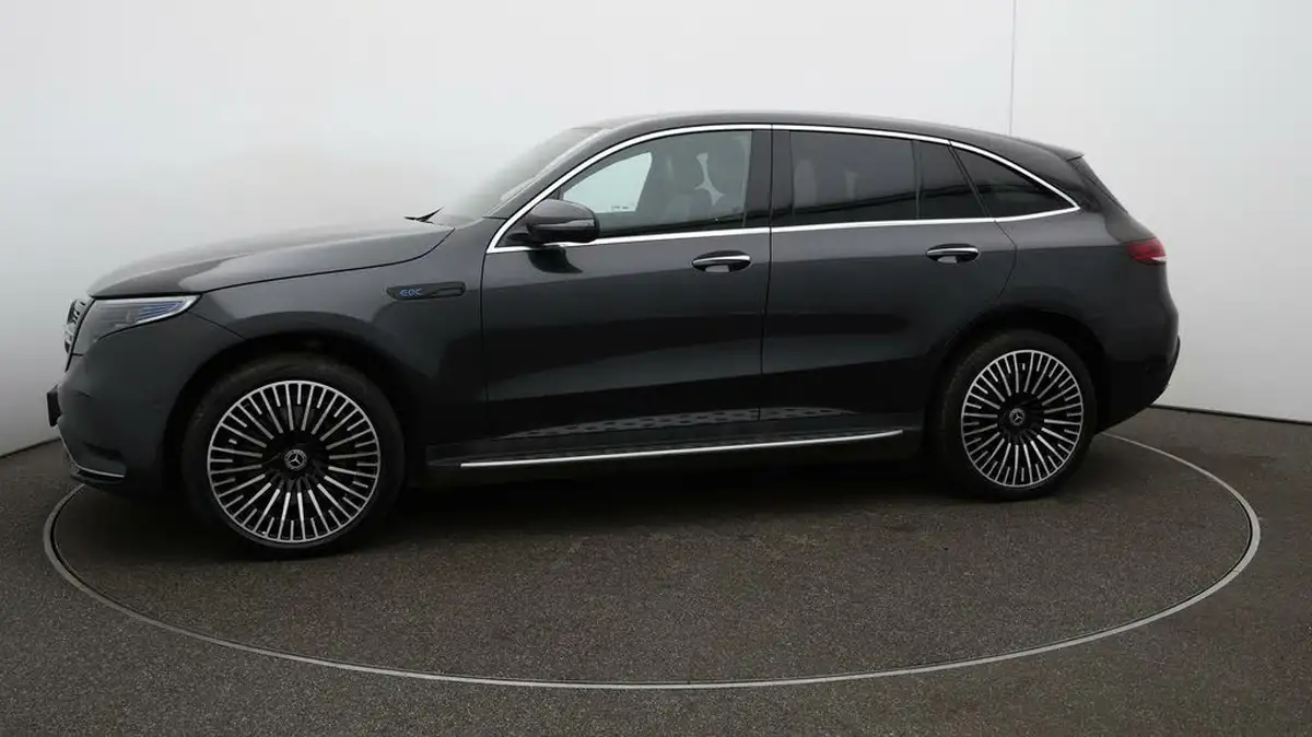 2022-mercedes-benz-eqc-e-eqc-400-amg-line-premium-big-61