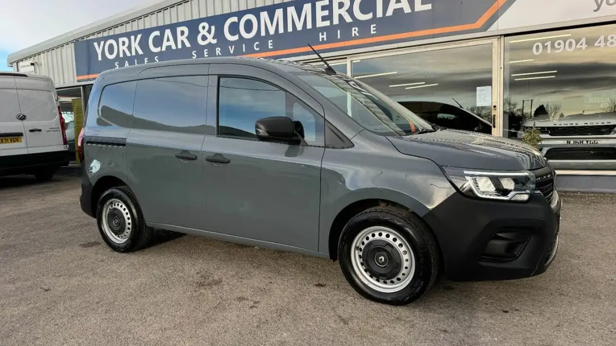 2023-renault-kangoo-15dci-ml19-95-start-big-11