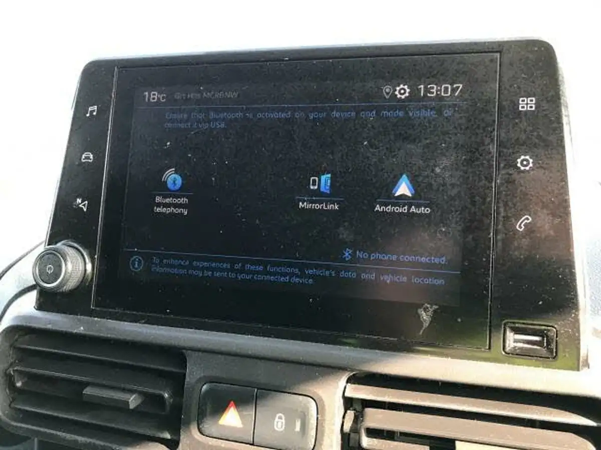 2021-peugeot-partner-15-bluehdi-1000-professional-100ps-eu6dt-panel-big-21