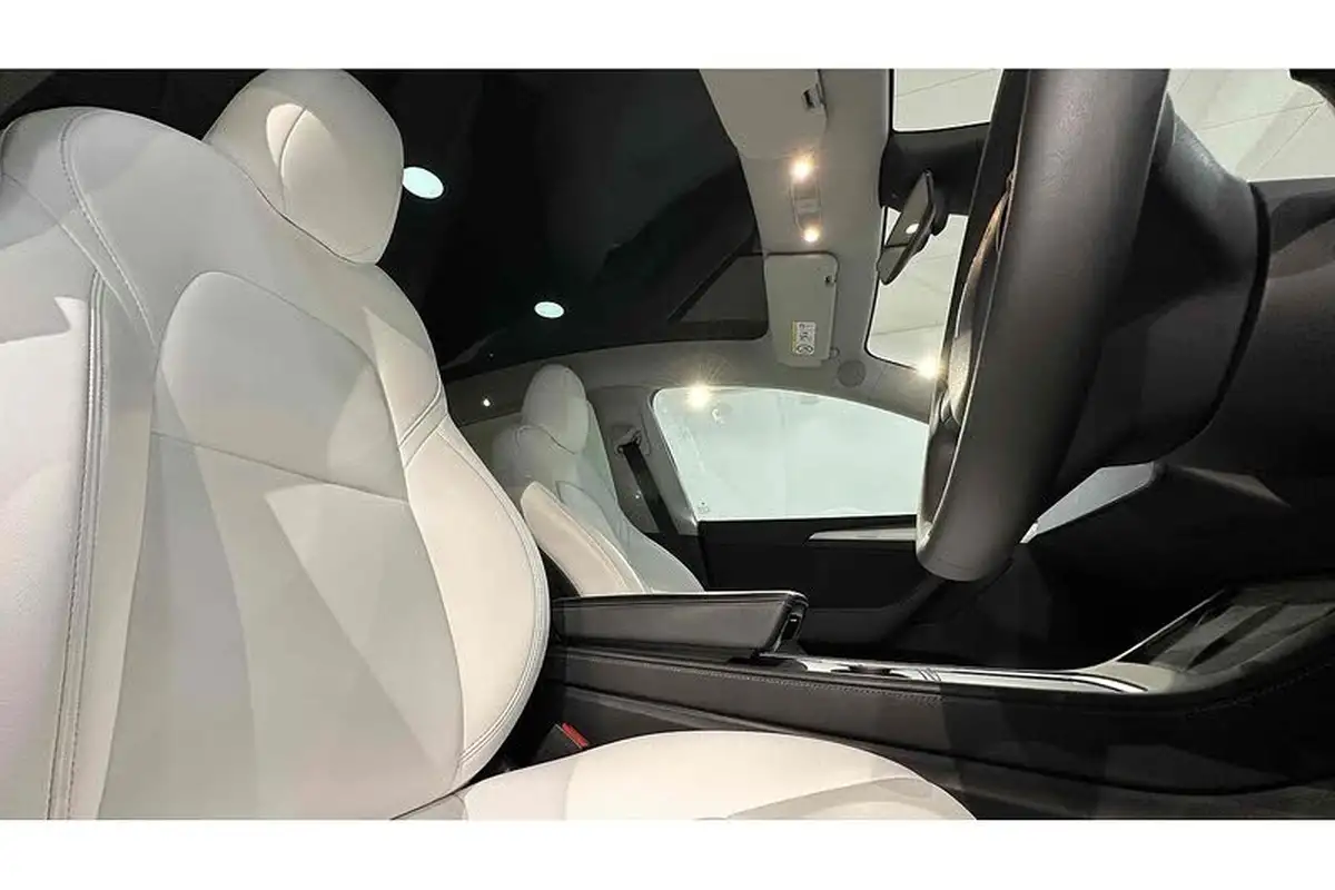2023-tesla-model-y-e-rwd-big-30