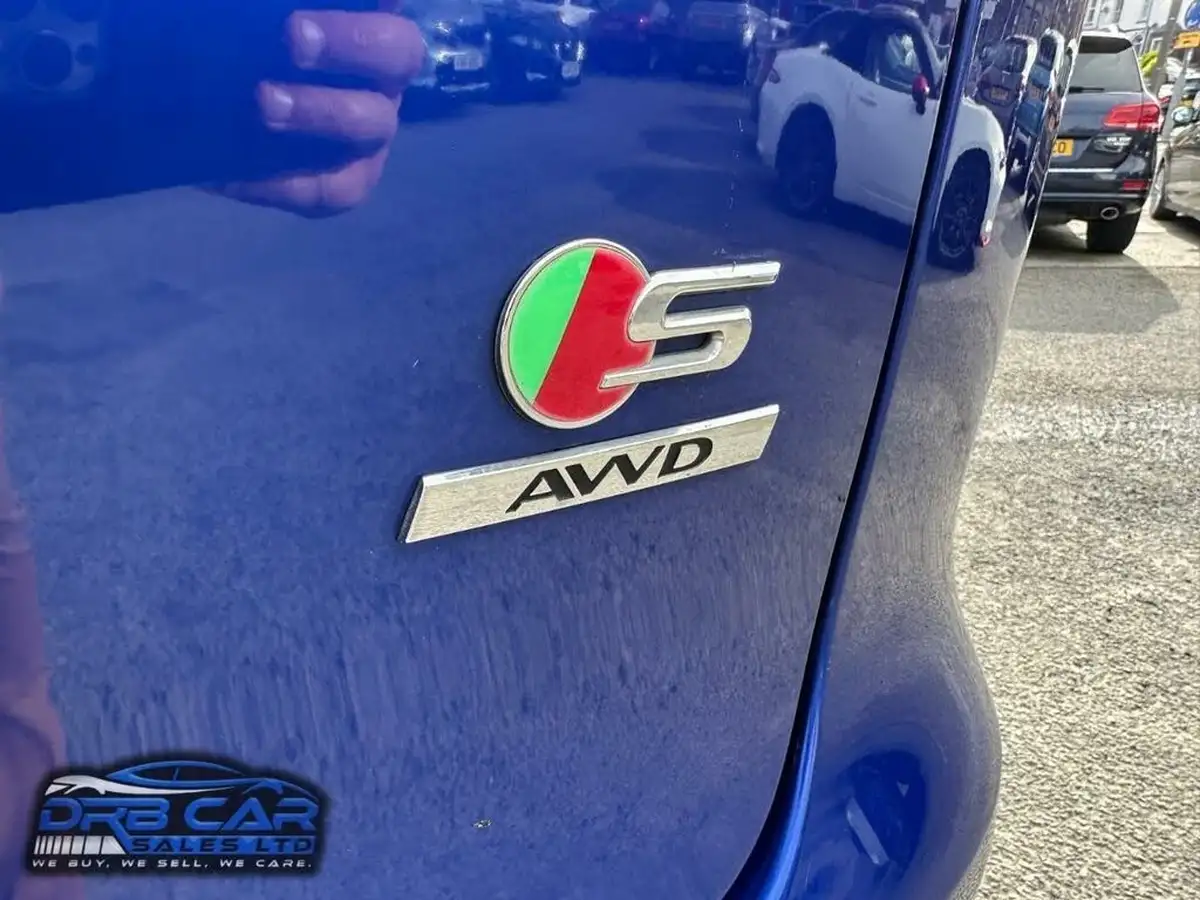 2016-jaguar-f-pace-30td-1st-edition-big-44