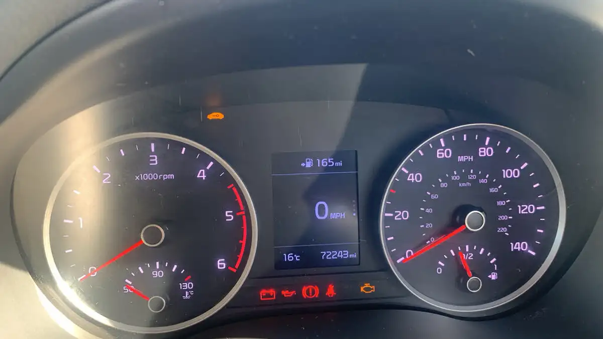 2018-kia-stonic-16crdi-2-big-12