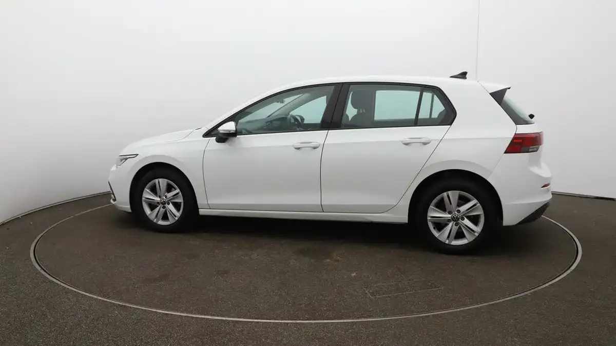2021-volkswagen-golf-15-tsi-life-130ps-hatchback-big-49