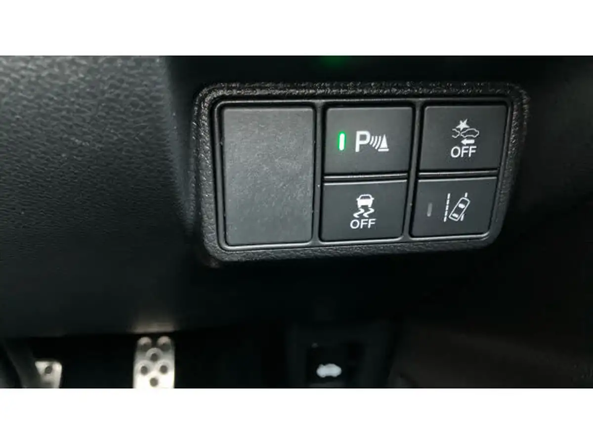 2021-honda-civic-10-vtec-turbo-sr-hatchback-5d-cvt-big-25