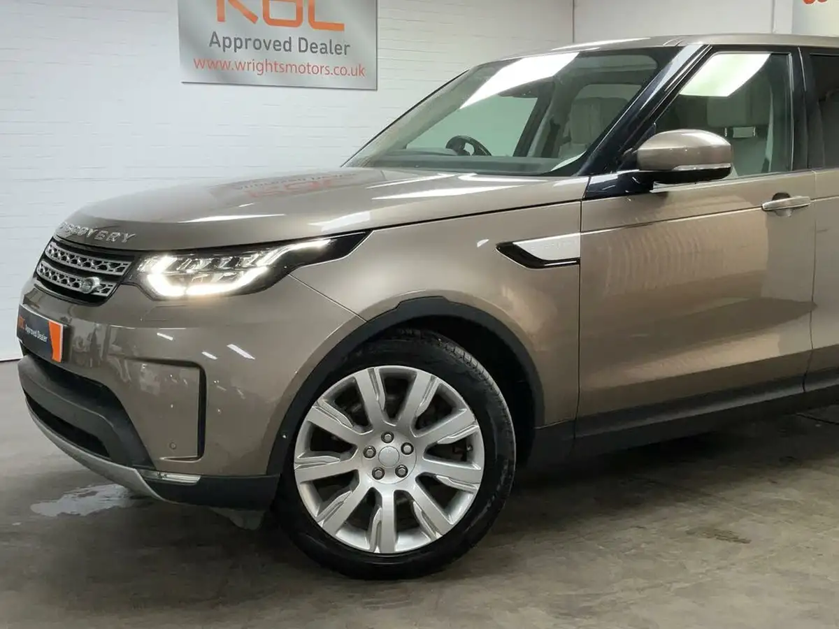 2017-land-rover-discovery-30td6-hse-luxury-big-7