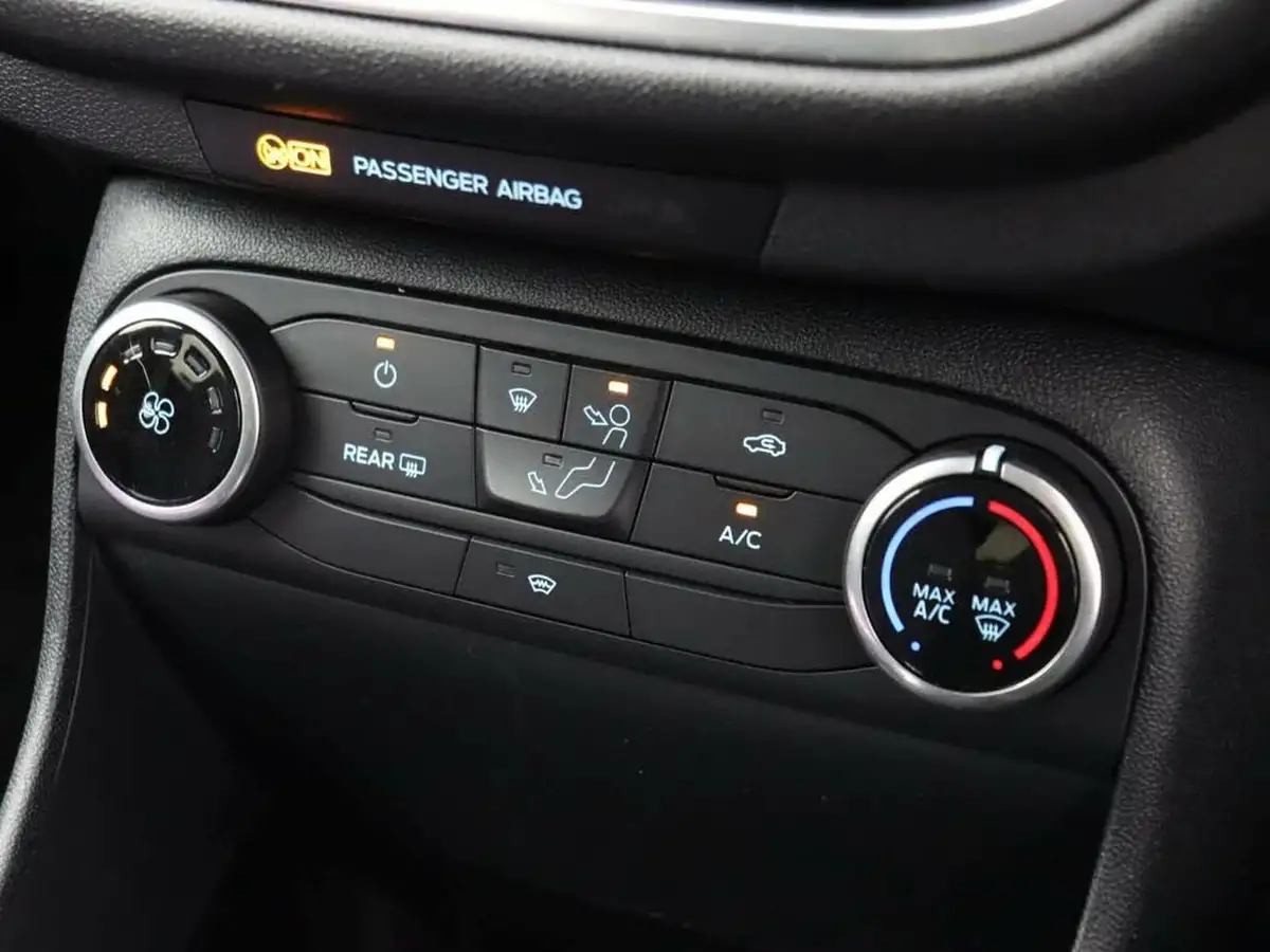 2020-ford-fiesta-10t-trend-95ps-5d-big-16