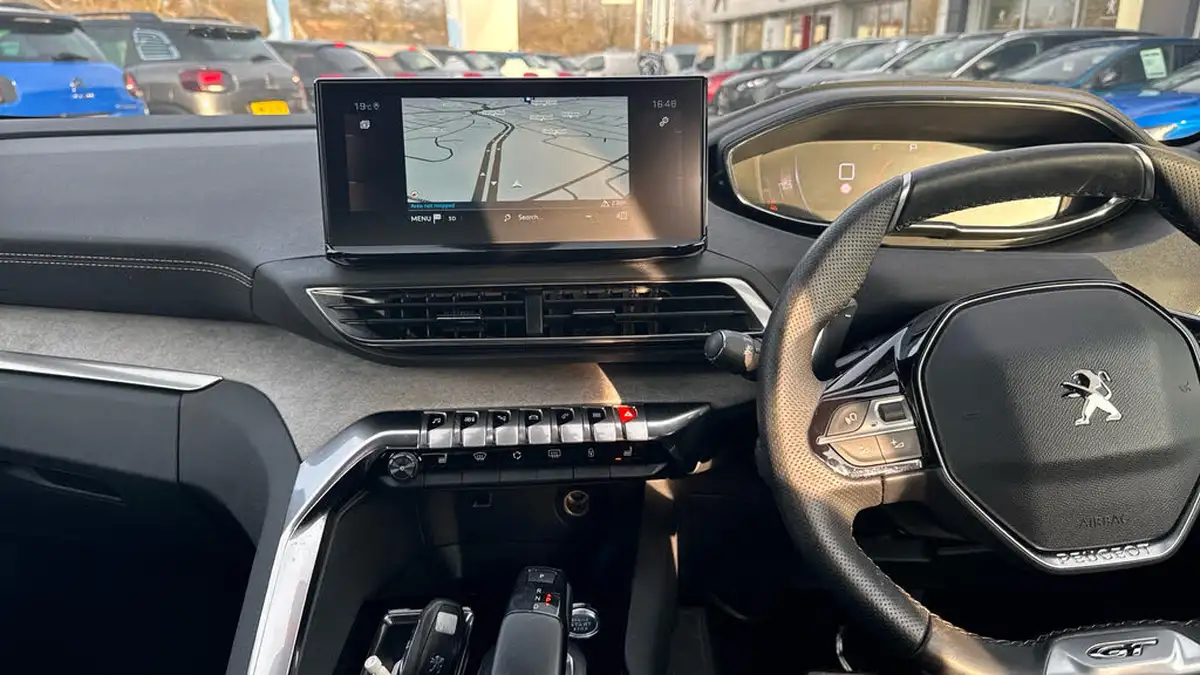 2021-peugeot-3008-suv-12-puretech-gt-premium-big-9