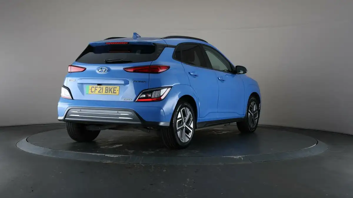 2021-hyundai-kona-e-ultimate-big-62