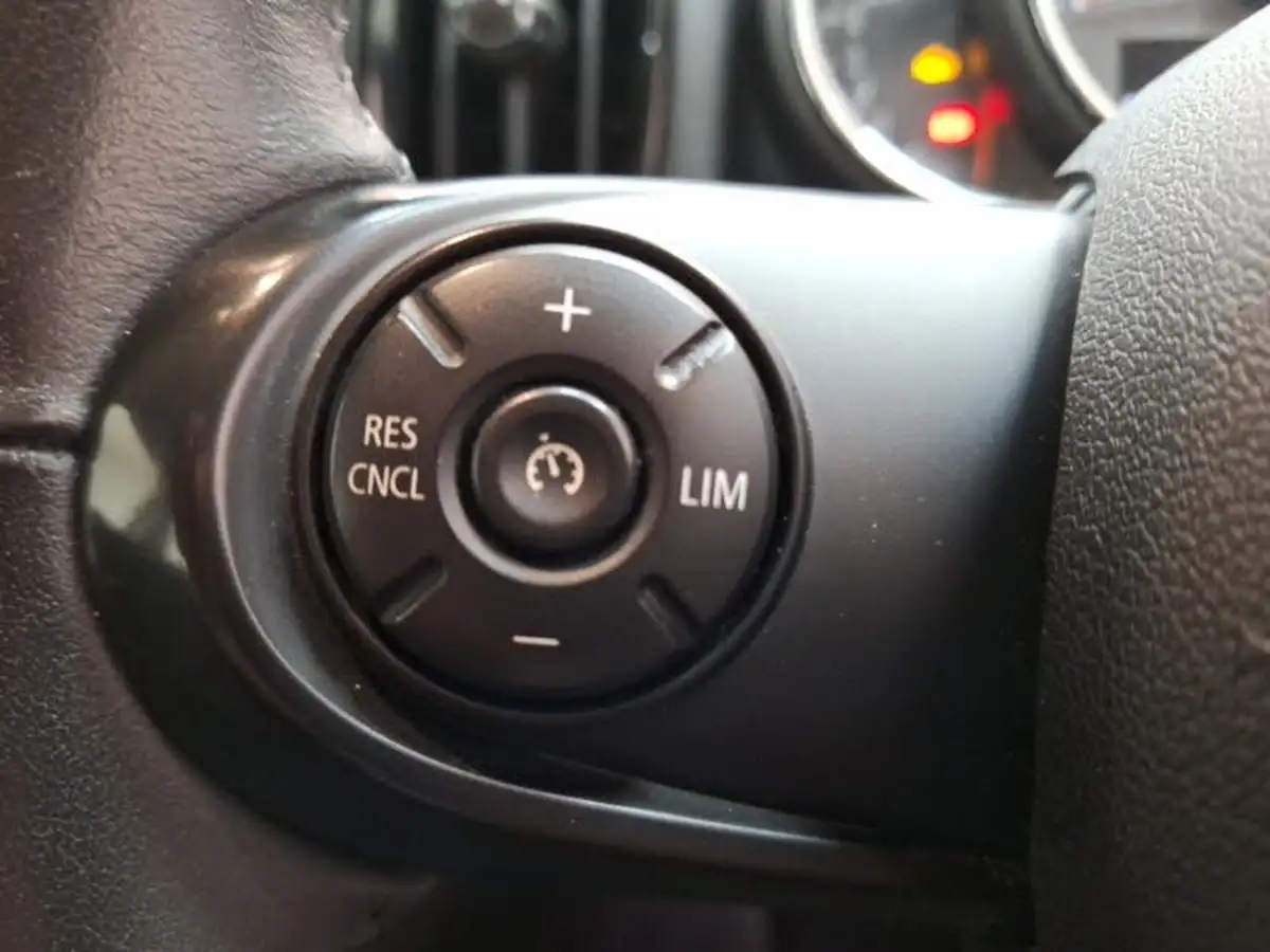 2018-mini-countryman-15-cooper-ss-big-14