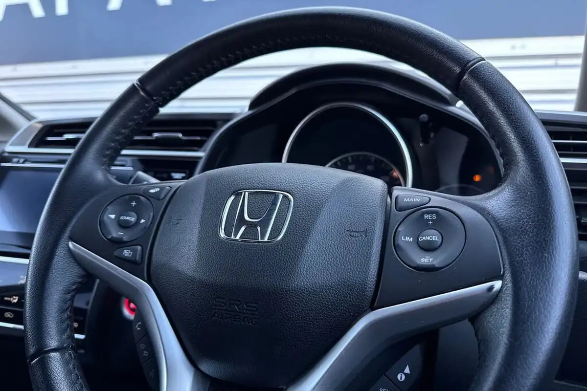 2019-honda-jazz-13-i-vtec-ex-cvt-big-28
