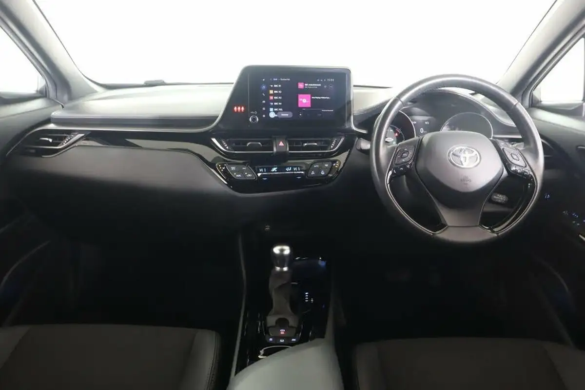 2022-toyota-c-hr-20-vvt-i-design-big-9