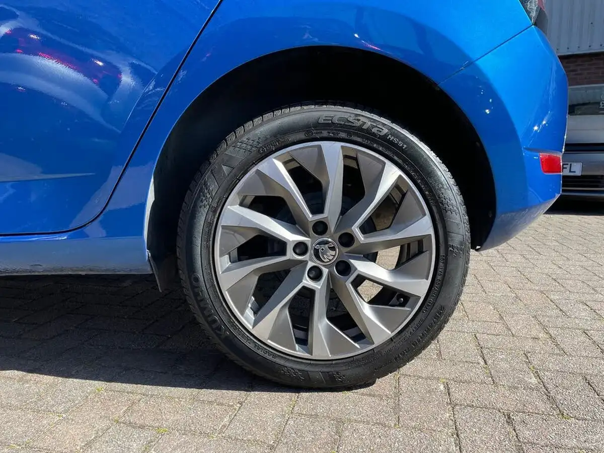 2021-skoda-fabia-10-tsi-se-drive-95ps-hatchback-big-8