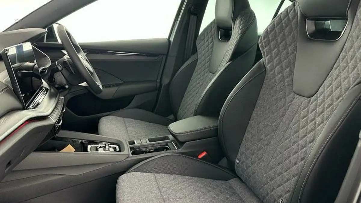 2025-skoda-octavia-15-tsi-e-tec-sportline-hatchback-big-41
