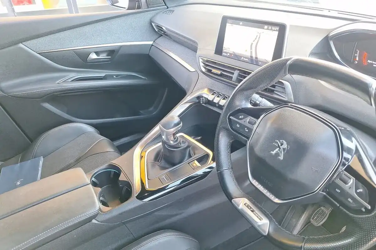 2020-peugeot-3008-suv-15-bluehdi-gt-line-big-11