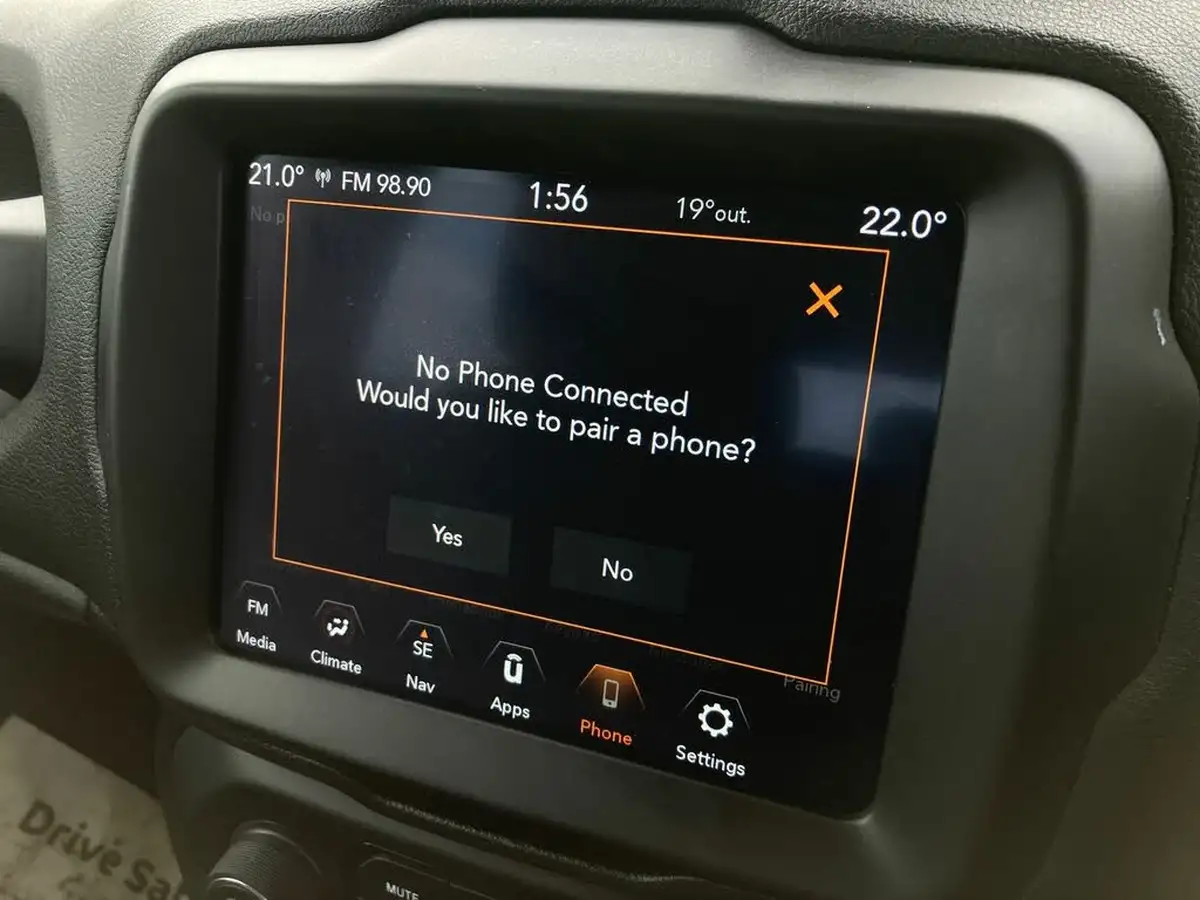 2019-jeep-renegade-10-gse-limited-big-21