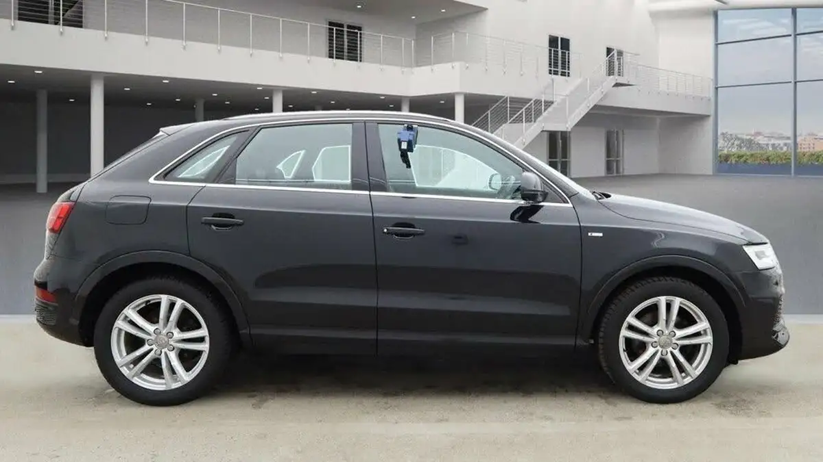 2017-audi-q3-20-tdi-s-line-edition-big-2