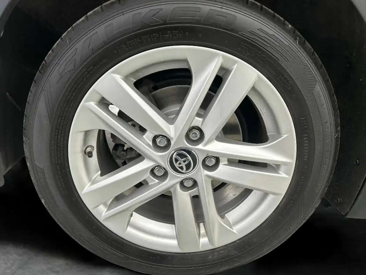 2021-toyota-corolla-18-vvt-i-icon-tech-spare-wheel-touring-sports-5d-big-10