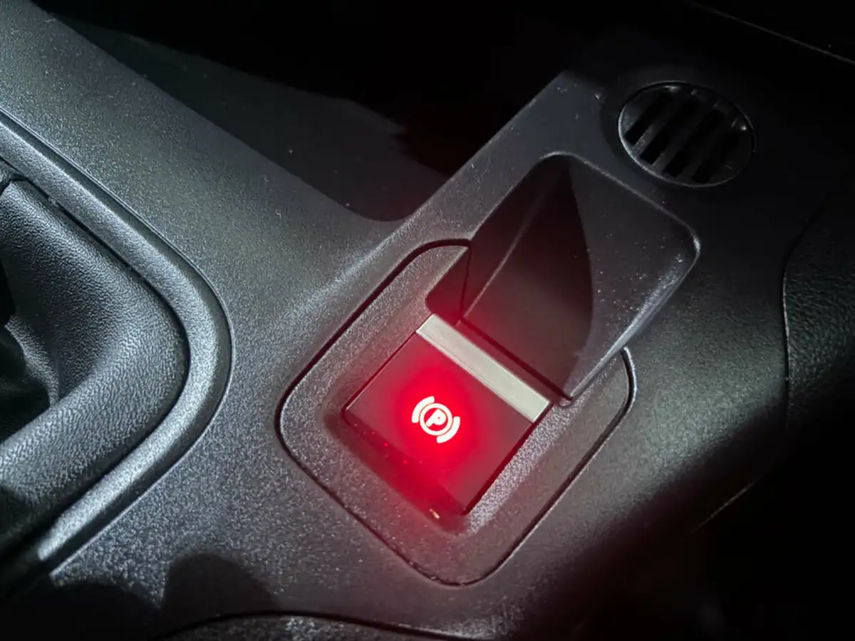 2023-toyota-proace-city-15d-icon-l1-big-25