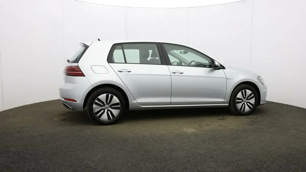 2019-volkswagen-golf-e-e-golf-big-45