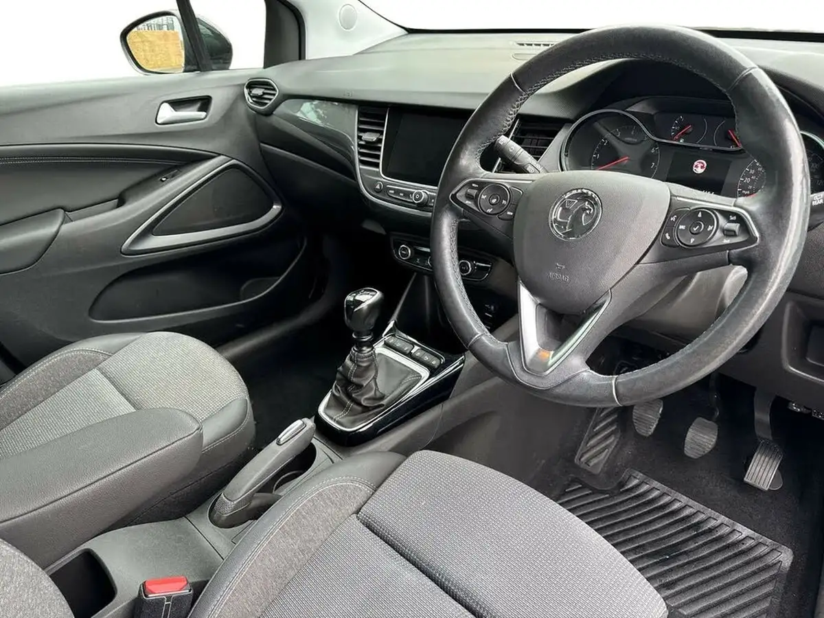 2022-vauxhall-crossland-12-elite-edition-130ps-big-7