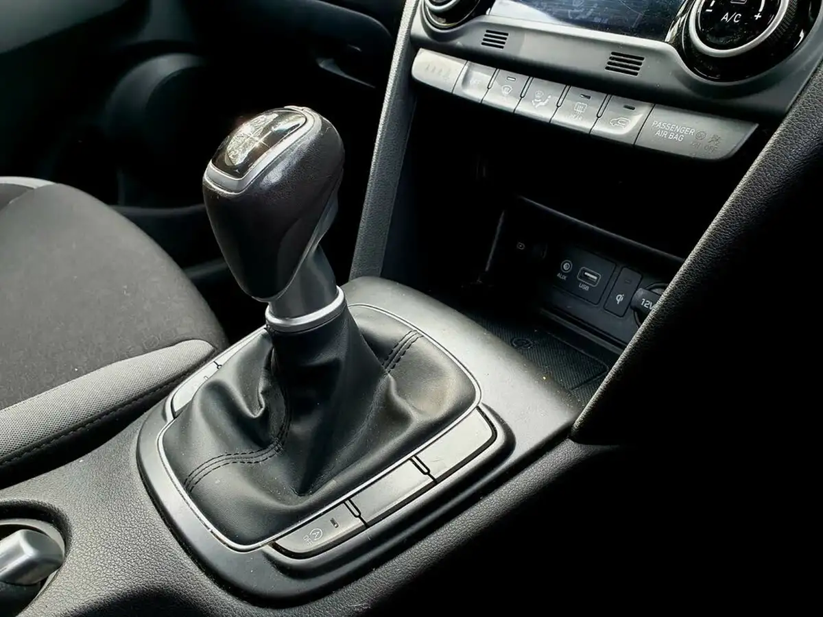 2019-hyundai-kona-10-t-gdi-premium-big-18