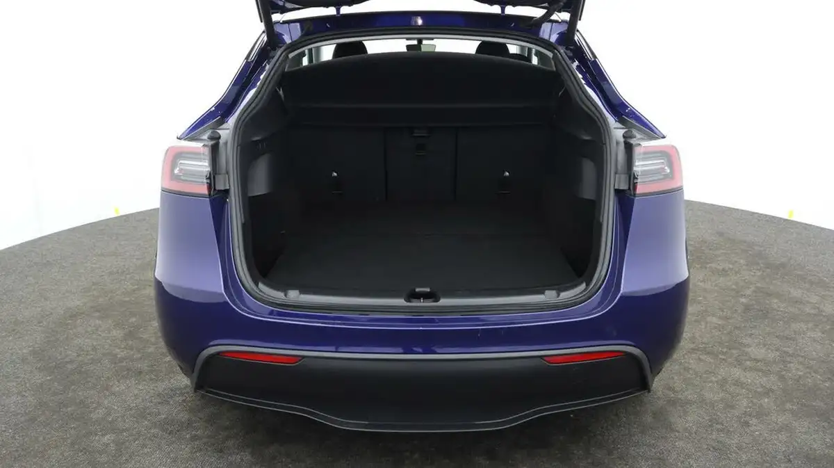 2022-tesla-model-y-e-performance-big-16