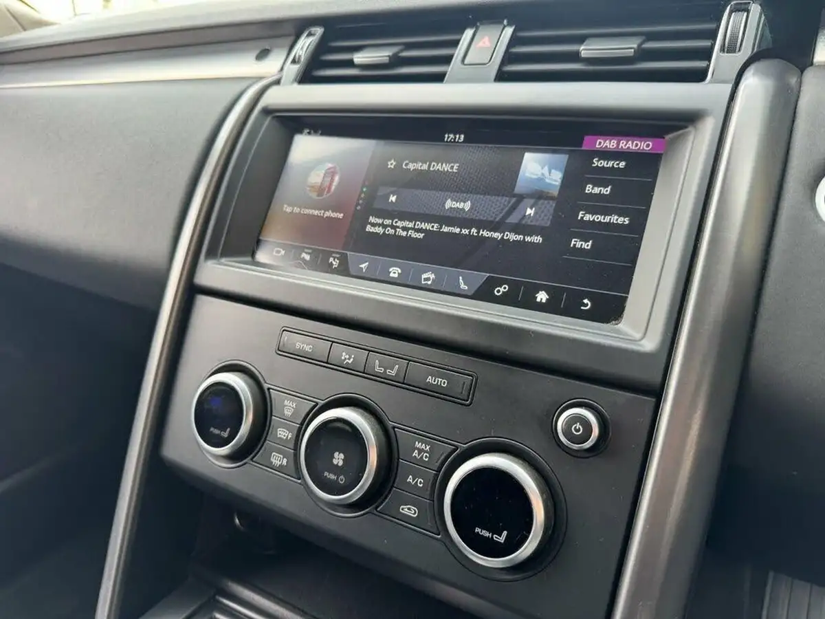 2020-land-rover-discovery-30-sd6-landmark-big-19