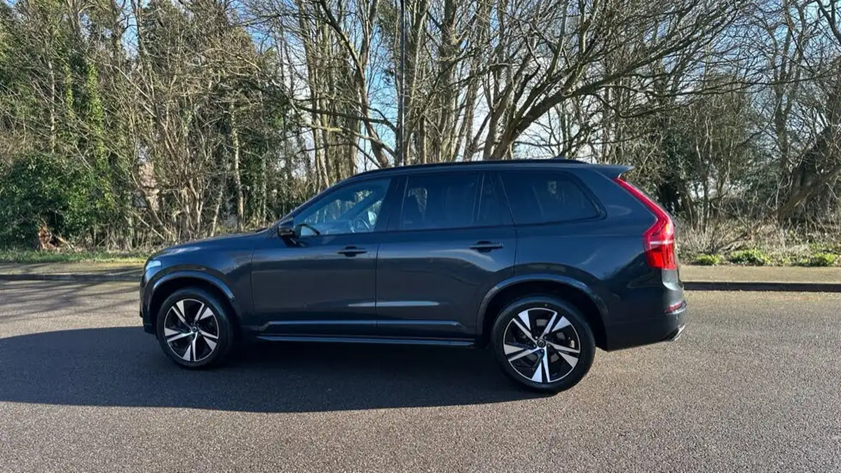 2021-volvo-xc90-20td-b5-r-design-big-43