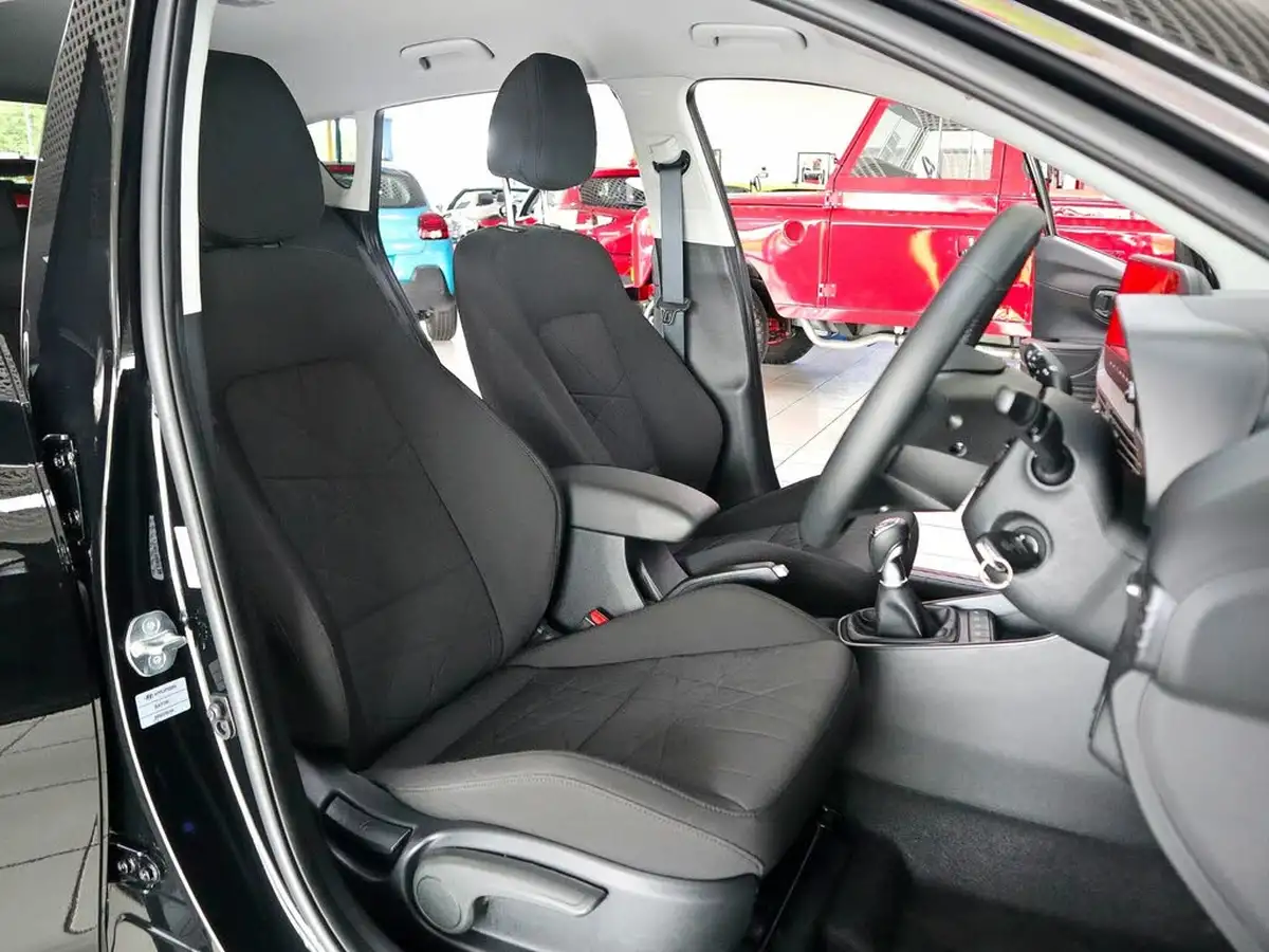 2023-hyundai-bayon-10-t-gdi-premium-120ps-big-13