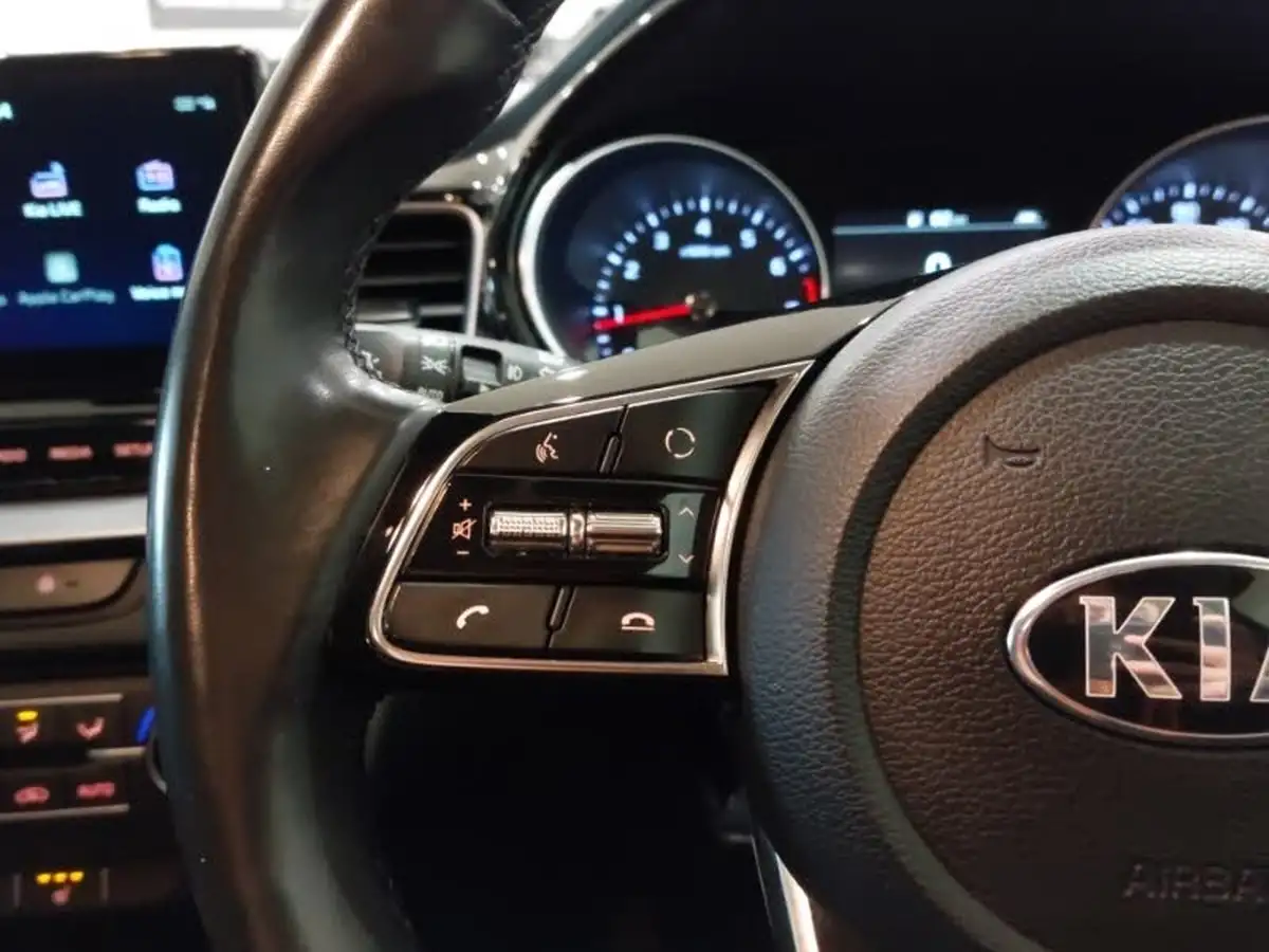 2021-kia-xceed-15-t-gdi-3-big-16