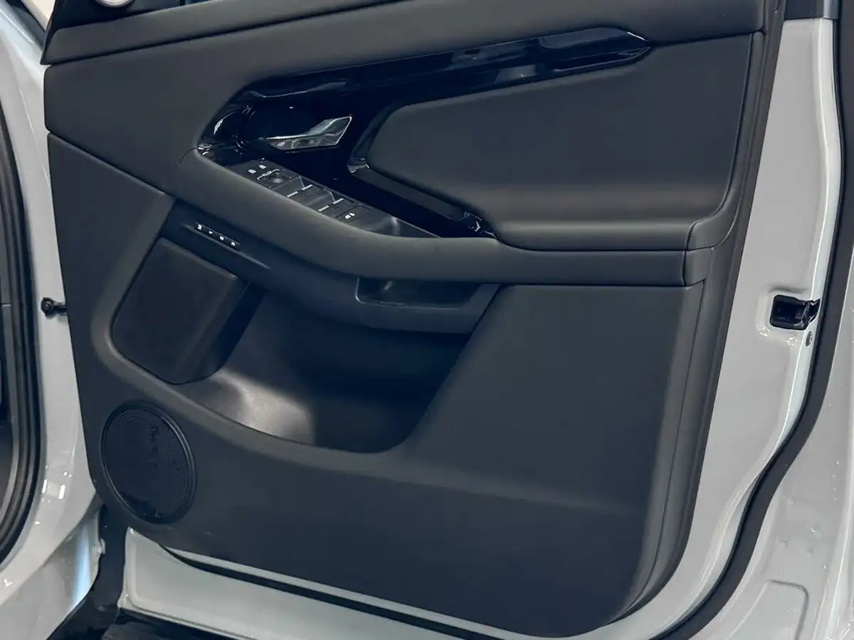 2024-land-rover-range-rover-evoque-15-p270e-dynamic-hse-big-19