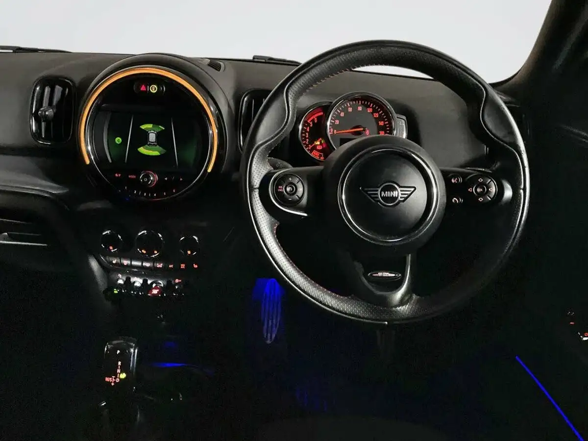 2019-mini-countryman-20td-cooper-d-sport-all4-auto-big-11