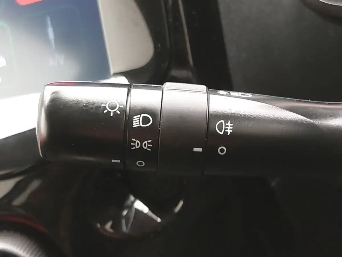 2021-citroen-c1-10-vti-shine-5d-big-16