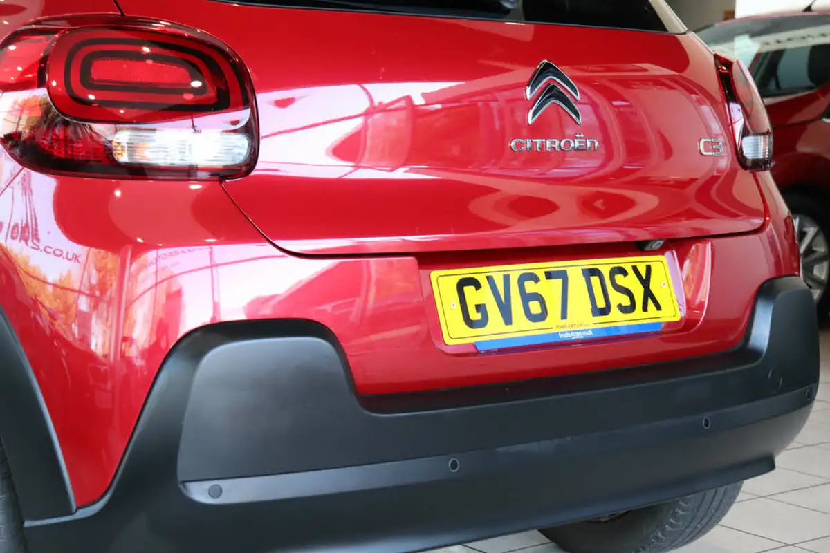 2018-citroen-c3-12-puretech-flair-110ps-ss-eat6-big-66