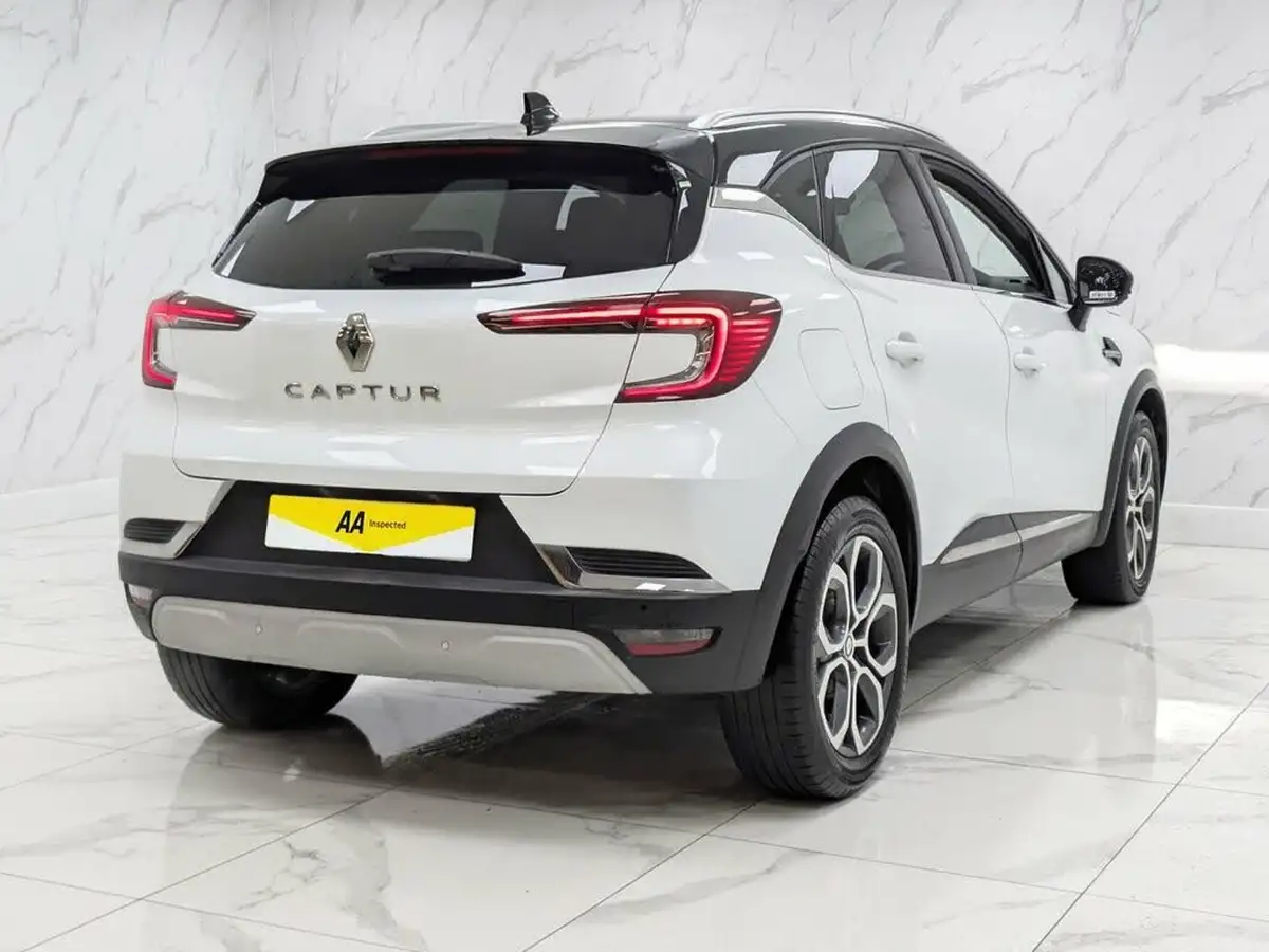 2022-renault-captur-10-tce-techno-big-8