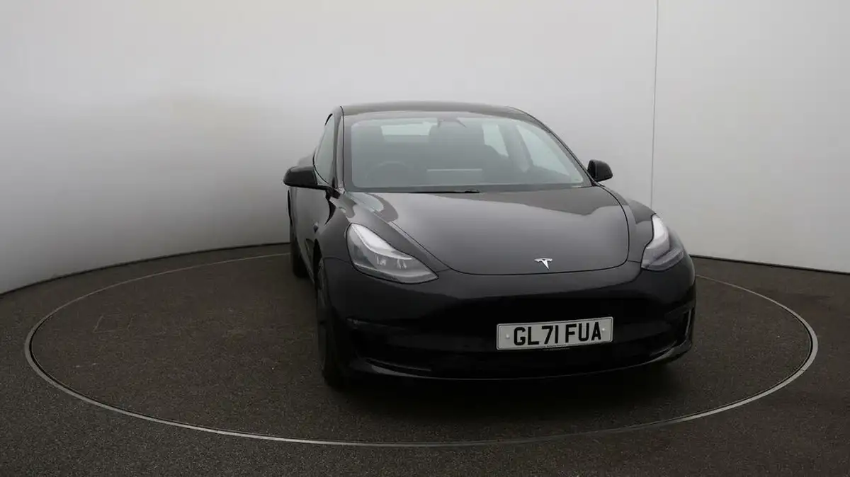 2021-tesla-model-3-e-long-range-awd-big-33