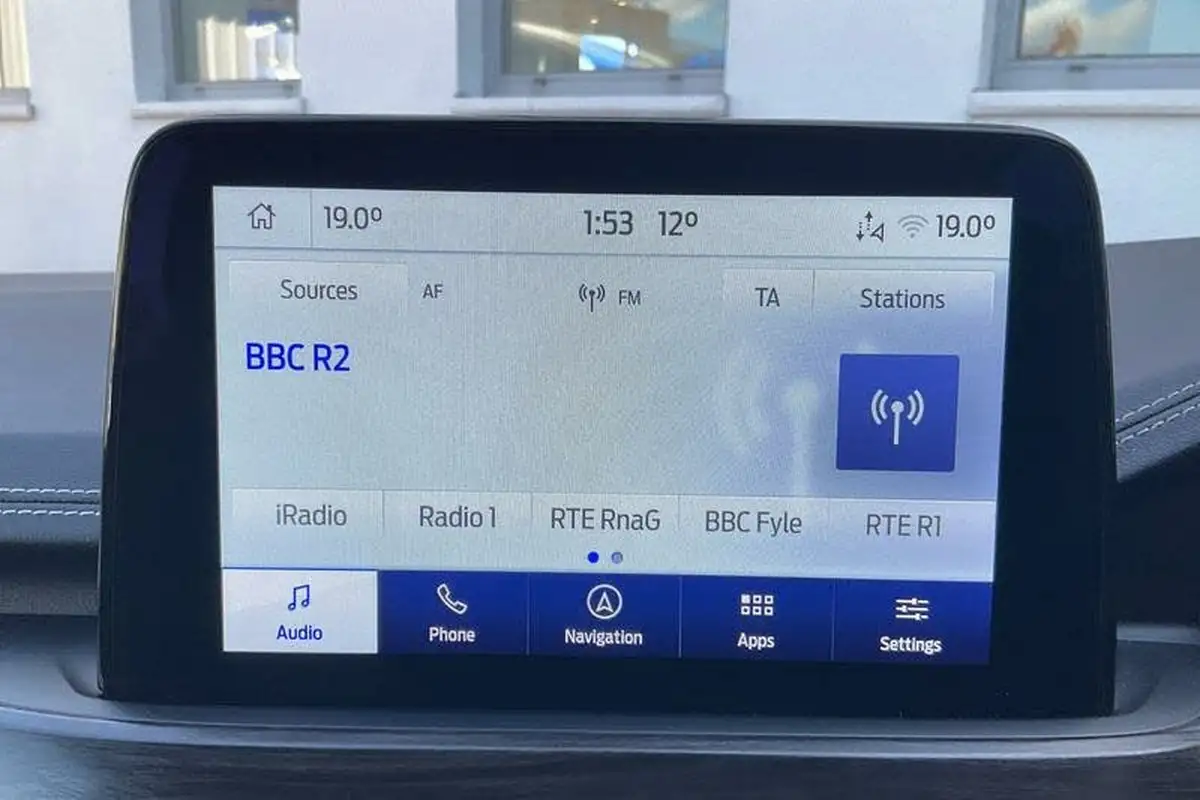 2022-ford-kuga-25t-vignale-190ps-fhev-big-22