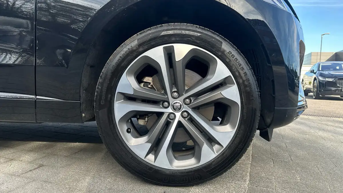 2023-jaguar-f-pace-20-p250-r-dynamic-hse-black-big-7