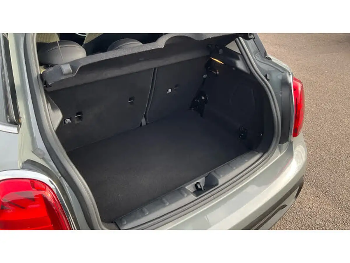 2022-mini-cooper-15-cooper-classic-hatchback-5d-big-38
