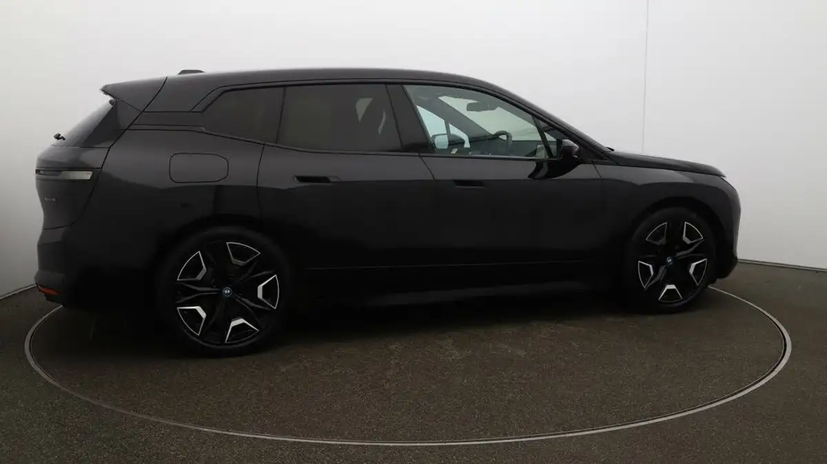 2022-bmw-ix-e-xdrive-40-m-sport-big-43
